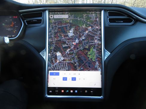 Used 2018 Tesla Model S 75D image 27