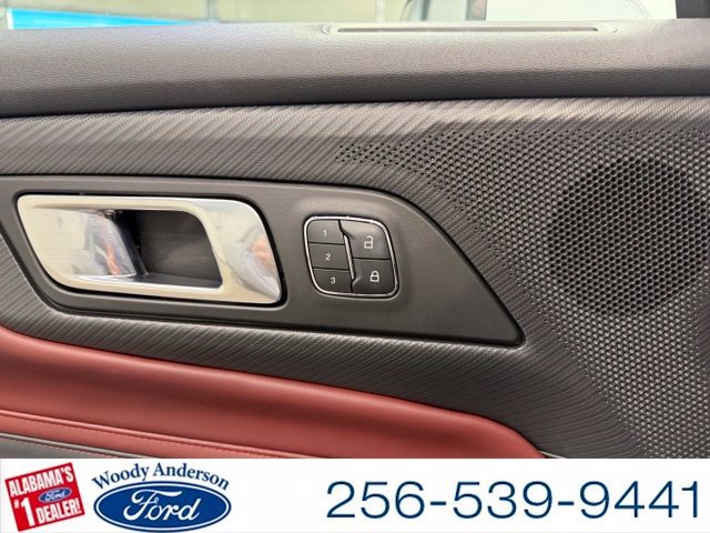 Used 2025 Ford Mustang GT Premium RWD image 19