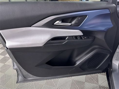 New 2026 Chevrolet Equinox EV LT image 22