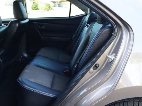 Used 2018 Toyota Corolla SE w/ Carpet Mat Package (TMS) FWD image 20