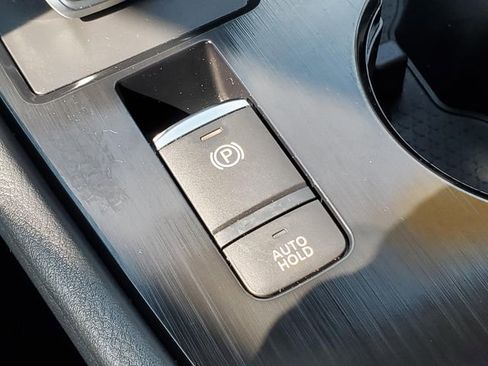 Certified 2023 Nissan Rogue SV image 26