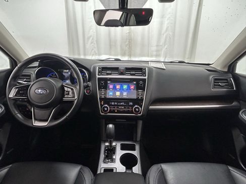 Used 2018 Subaru Outback 3.6R Limited image 8