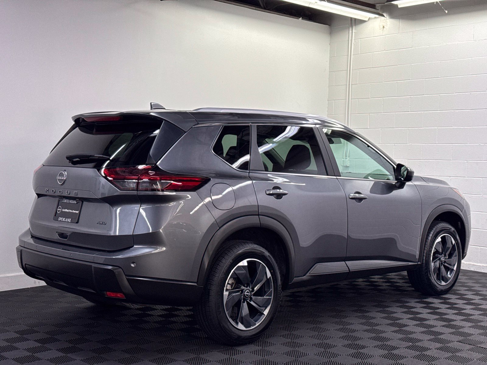Certified 2025 Nissan Rogue SV w/ SV Premium Package AWD/4WD image 2