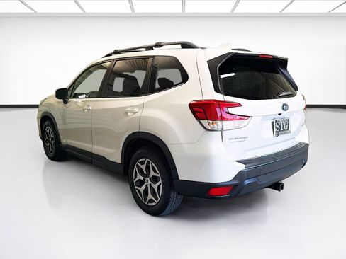Used 2020 Subaru Forester Premium w/ Popular Package #1 AWD/4WD image 6