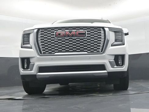 Used 2021 GMC Yukon Denali w/ Denali Premium Package image 47