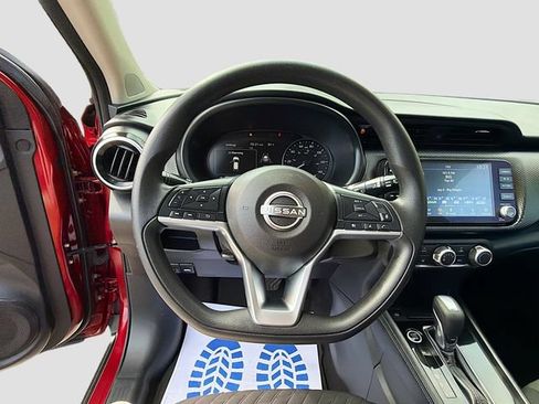 Used 2023 Nissan Kicks SV FWD image 33