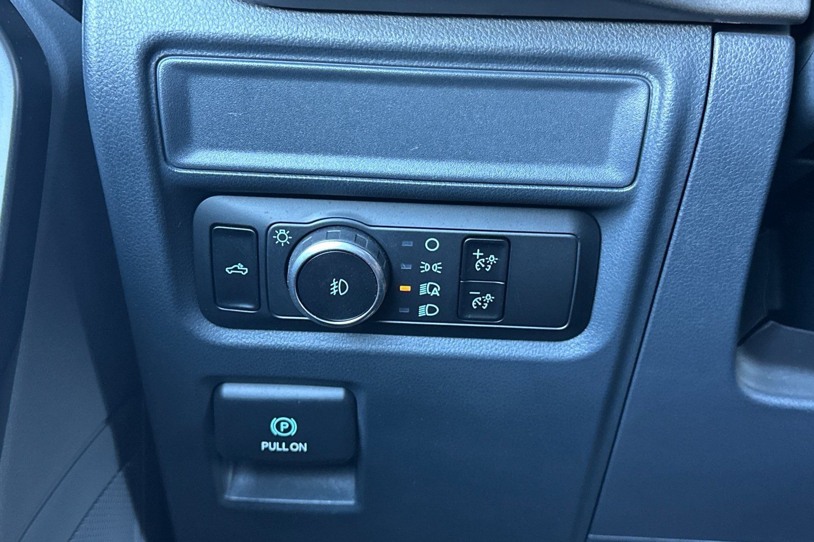 Used 2024 Ford F150 XL w/ Equipment Group 103A High RWD image 23