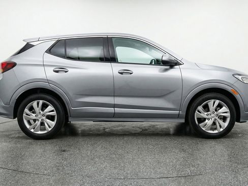 Used 2025 Buick Encore GX Preferred FWD image 11