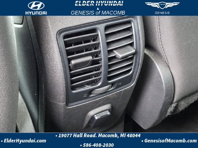 Used 2019 Ford Escape SE FWD image 13