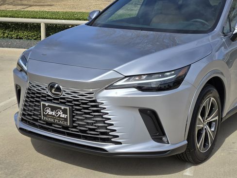 Certified 2026 Lexus RX 350h w/ Cold Area Package image 12