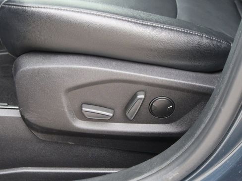 Certified 2022 Ford Edge Titanium image 25