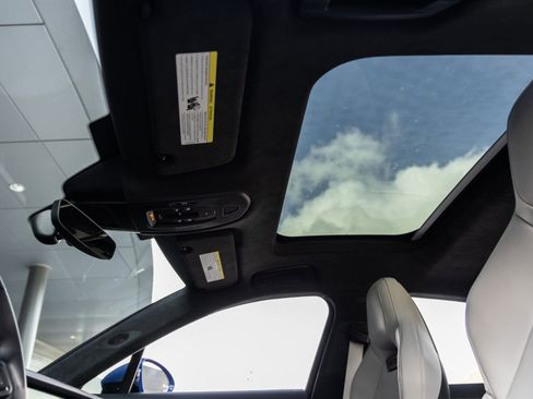 Used 2025 Porsche Panamera GTS image 28