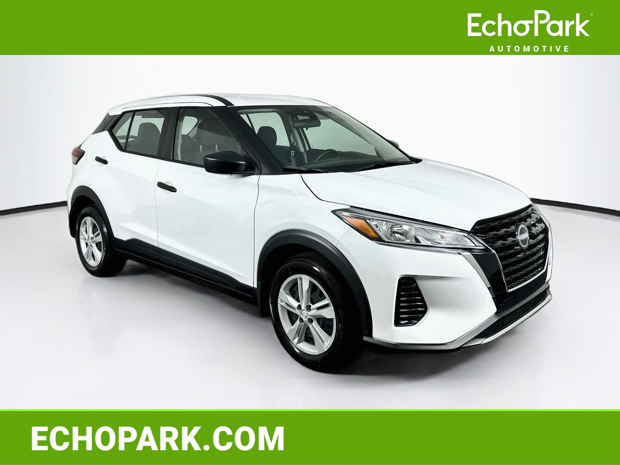 Used 2025 Nissan Kicks Play S FWD image 1