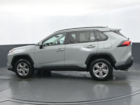 Used 2023 Toyota RAV4 XLE image 3