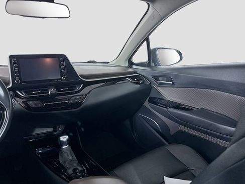 Certified 2022 Toyota C-HR Limited image 16