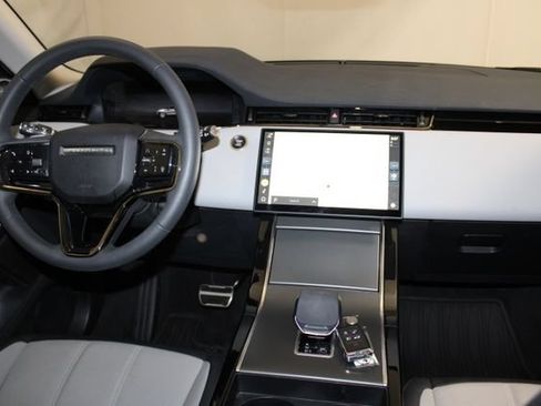 Used 2024 Land Rover Range Rover Evoque Dynamic SE AWD/4WD image 14