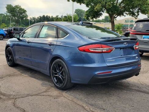 Used 2019 Ford Fusion SE w/ Equipment Group 151A FWD image 4