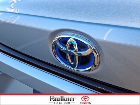 Certified 2025 Toyota Corolla LE image 29