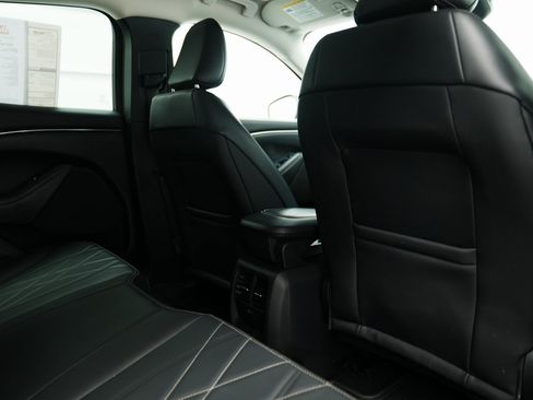 Used 2021 Ford Mustang Mach-E Select w/ Comfort/Appearance Package image 30