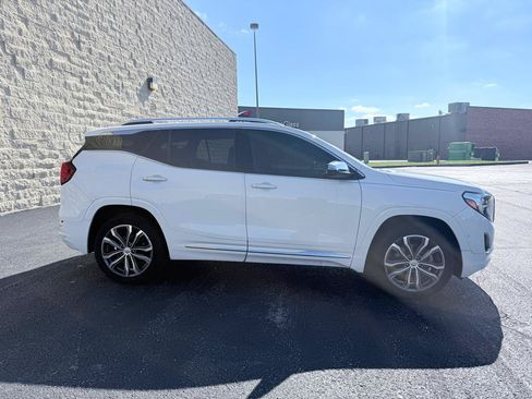 Used 2018 GMC Terrain Denali w/ Advanced Safety Package AWD/4WD image 6