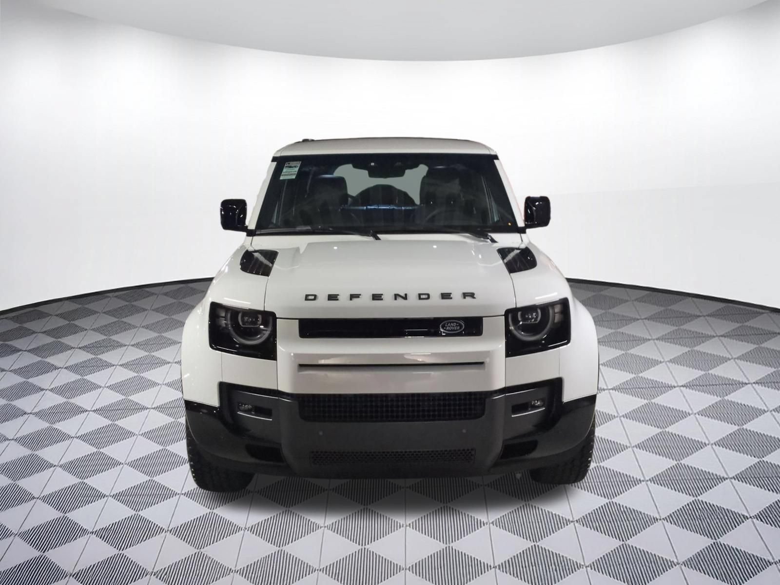 New 2026 Land Rover Defender 110 X-Dynamic SE AWD/4WD image 8