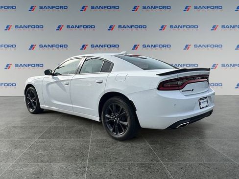 Used 2023 Dodge Charger SXT w/ Blacktop Package image 3