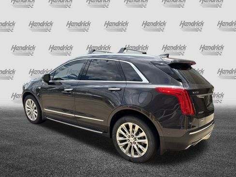 Used 2017 Cadillac XT5 Platinum w/ Driver Assist Package AWD/4WD image 8