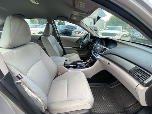 Used 2014 Honda Accord LX image 9