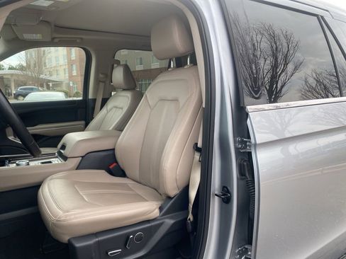 Used 2024 Ford Expedition Max Limited image 14