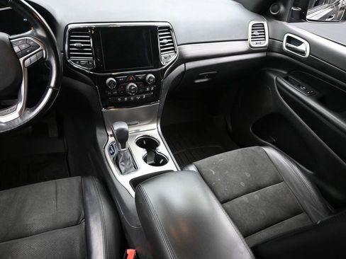 Used 2021 Jeep Grand Cherokee Laredo X image 14