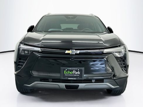 Used 2024 Chevrolet Blazer EV LT AWD/4WD image 2