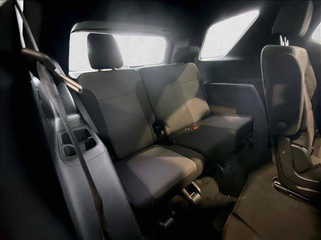 Used 2023 Chevrolet Traverse LT FWD image 29