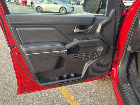 New 2025 Toyota Tacoma TRD Off-Road image 15