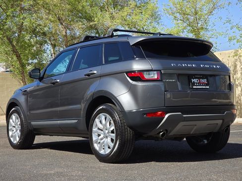 Used 2017 Land Rover Range Rover Evoque SE image 8