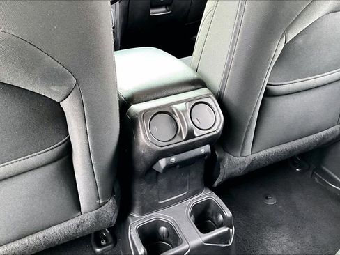 Used 2021 Jeep Wrangler Unlimited Sport S image 10