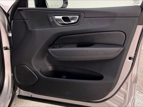 Certified 2025 Volvo XC60 B5 Plus image 26