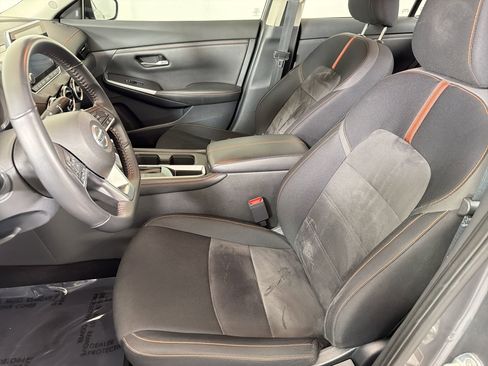 Used 2022 Nissan Sentra SR w/ Trunk Package image 5