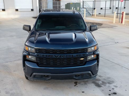 Used 2020 Chevrolet Silverado 1500 Custom w/ Custom Value Package image 24