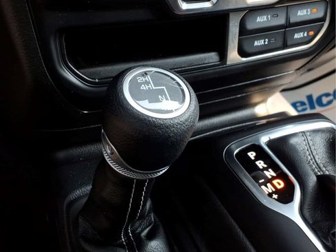 Used 2023 Jeep Wrangler Unlimited Sahara w/ Cold Weather Group AWD/4WD image 19