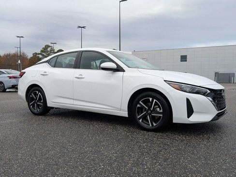 Certified 2024 Nissan Sentra SV image 2