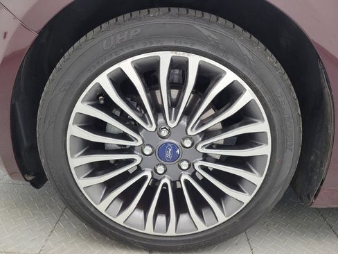 Used 2018 Ford Fusion SE w/ Fusion SE Technology Package AWD/4WD image 31