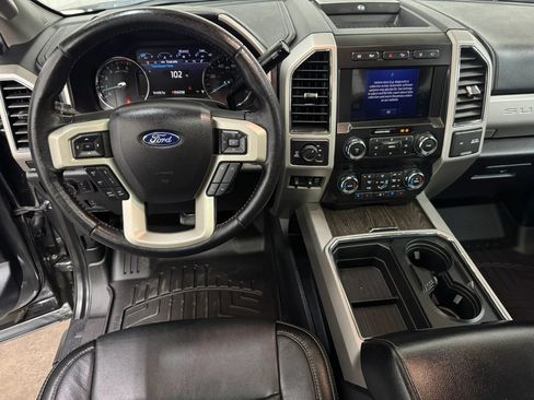 Used 2020 Ford F250 Lariat w/ Lariat Ultimate Package AWD/4WD image 14