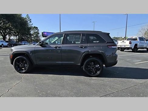 New 2026 Jeep Grand Cherokee Limited w/ Limited Altitude Package image 26