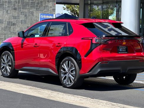 New 2026 Subaru Solterra AWD/4WD image 6