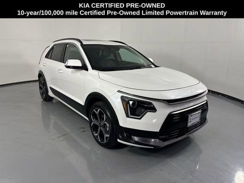 Certified 2025 Kia Niro EX Touring image 3