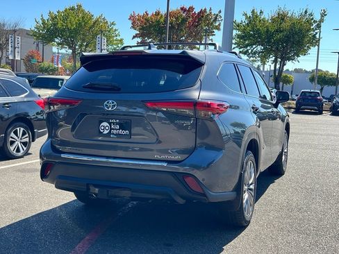 Used 2021 Toyota Highlander Platinum AWD/4WD image 5