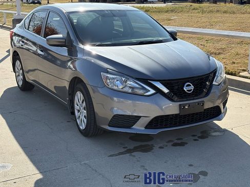 Used 2017 Nissan Sentra S image 1