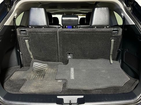 Used 2023 Toyota Highlander XLE image 25