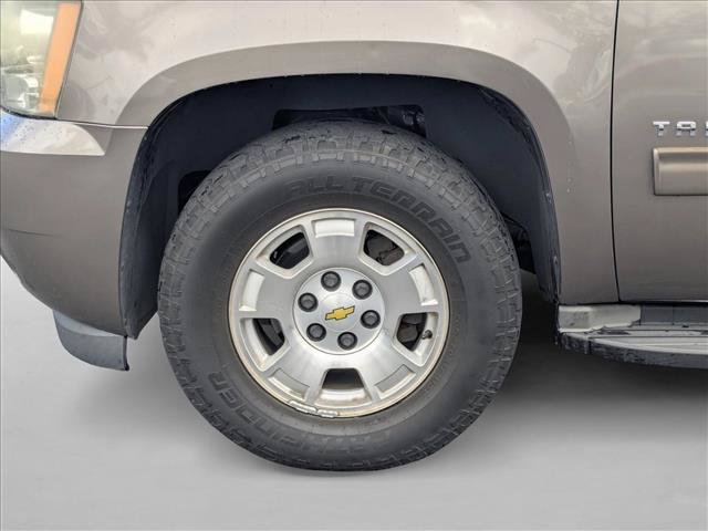 Used 2011 Chevrolet Tahoe LS w/ Convenience Package RWD image 19