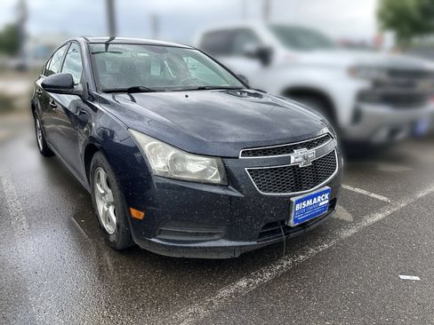 Used 2014 Chevrolet Cruze LT FWD image 2